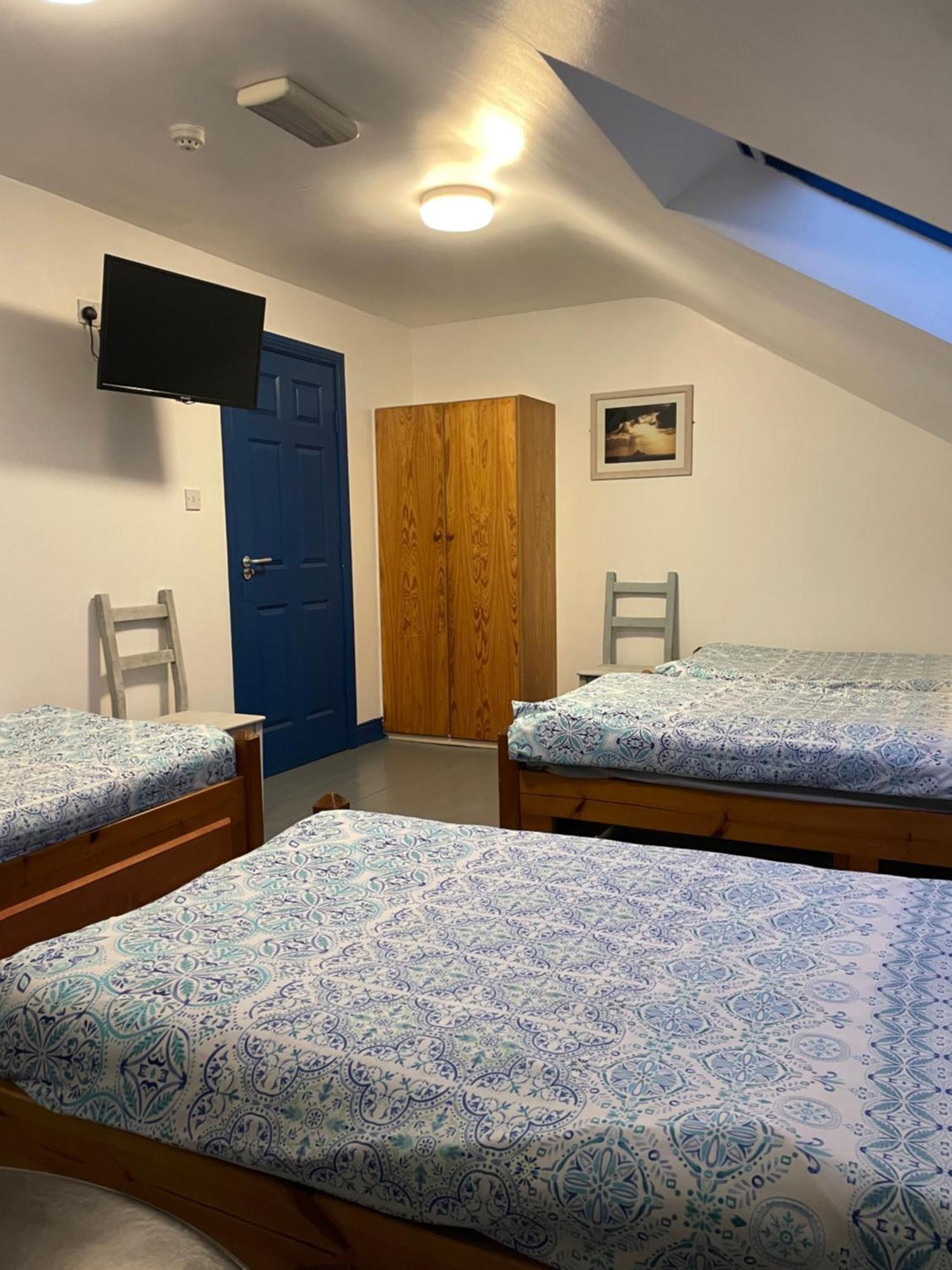 Coastguard Lodge Hostel At Tigh Tp Glaise Bheag Экстерьер фото
