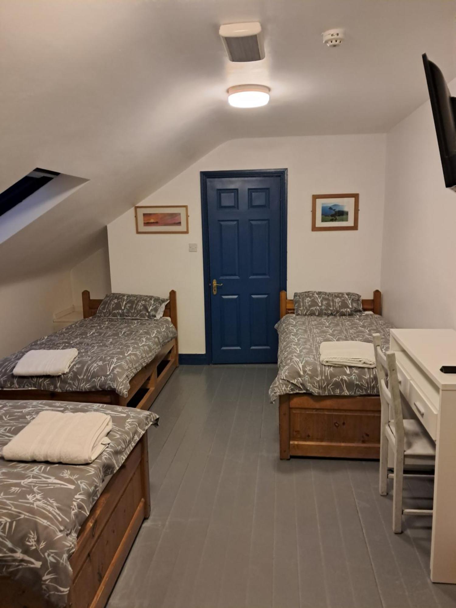 Coastguard Lodge Hostel At Tigh Tp Glaise Bheag Номер фото
